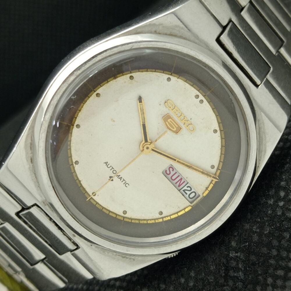 Vintage 1994 Seiko Automatic Mens Silver Watch W/daydate & Gold accents